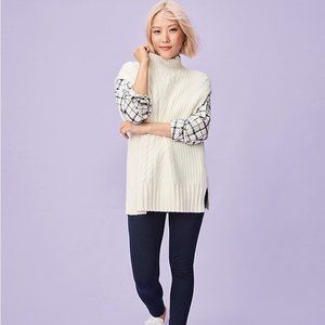 NWT Cable Cap Sleeve Sweater
